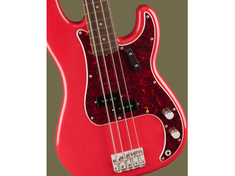Fender Vintera II Road Worn '60s Precision Bass Fiesta Red
