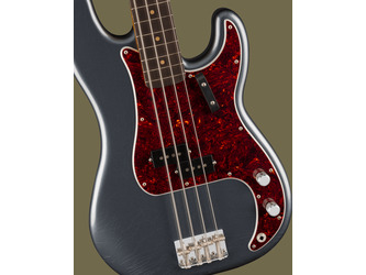 Fender Limited Edition Vintera® II Road Worn® '60s Precision Bass Charcoal Frost Metallic