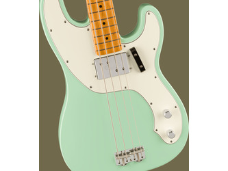 Fender Vintera II '70s Telecaster Bass Guitar & Deluxe Gig Bag - Surf Green