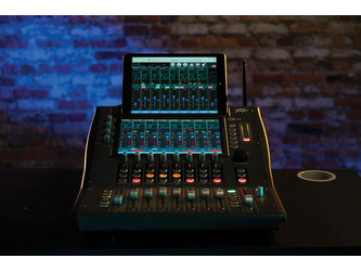 Peavey Aureus 28 Digital Mixer