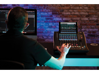 Peavey Aureus 28 Digital Mixer