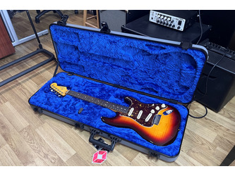 Fender 70th Anniversary American Professional II Stratocaster Electric Guitar Comet Burst Flame Maple Top