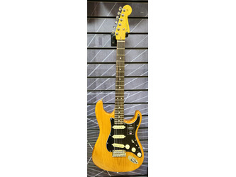 Fender American Professional II Stratocaster Roasted Pine Electric Guitar & Deluxe Moulded Case 