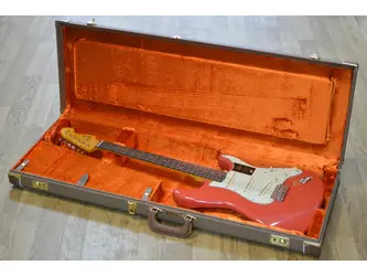 Fender American Vintage II 1961 Stratocaster Fiesta Red Incl Vintage Hard Case - B Stock