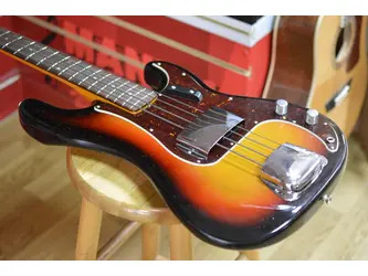 Fender James Jamerson 1962 Precison Bass® - incls Vintage-Style Brown (Orange Interior) Case