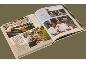 Fender 75th Telecaster® Anniversary Book