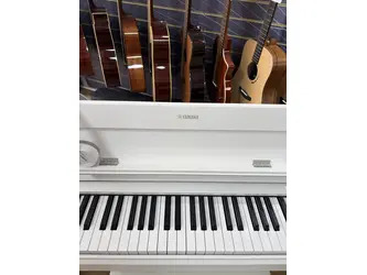 Yamaha YDPS35 Digital Piano, Stool & Headphones - White, Second Hand