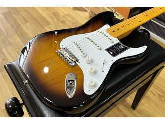 Fender 70th Anniversary American Vintage II 1954 Stratocaster Electric Guitar 2 Colour Sunburst  