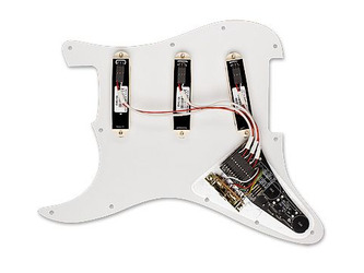 EMG DG20 David Gilmour Ivory pickups on White Pearl scratchplate