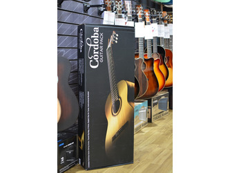 Cordoba Protege CP100 Nylon Guitar Pack