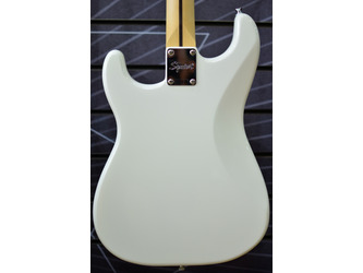 Fender Squier Sonic Stratocaster HT Arctic White Electric Guitar