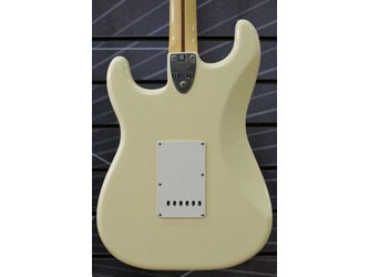 Fender Ritchie Blackmore Stratocaster, Olympic White, Scalloped Rosewood Incl Deluxe Gig Bag