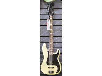 Fender Artist Duff McKagan Deluxe Precision Bass White Pearl Electric Bass Guitar & Case