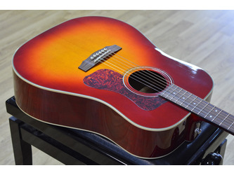 Guild Westerly D-140 Dreadnought Cherry Red Burst All Solid Acoustic Guitar Guild Premium Acoustic Gig Bag