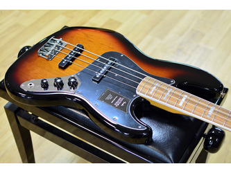 Fender Vintera '70s Jazz Bass 3-Colour Sunburst Electric Bass Guitar & Case - B Stock