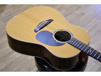 Faith PJE Legacy FG2RE Mars Slope Dreadnought Natural All Solid Electro Acoustic Guitar Incl Faith Hard Case