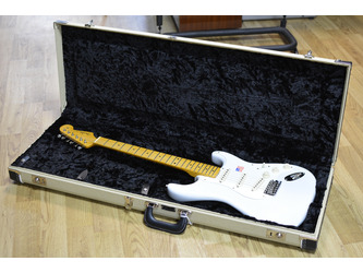 Fender Eric Johnson Stratocaster - White Blonde