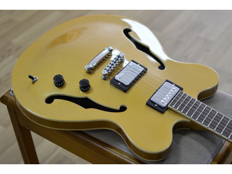 Hofner Verythin Electric Jazz Guitar - Pearl Gold
