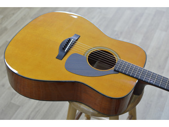 Yamaha Red Label FG5G Concert Natural All Solid Gloss Acoustic Guitar & Case