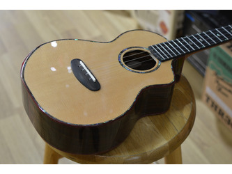 Kala Contour Deluxe All Solid Gloss Spruce & Rosewood Tenor Ukulele inc Deluxe Bag