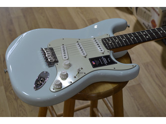 Fender Limited Edition American Pro II Classic Colour Series Electric Guitar Sonic Blue 