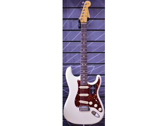 Fender American Professional II Stratocaster Olympic White Electric Guitar  Deluxe Moulded Case