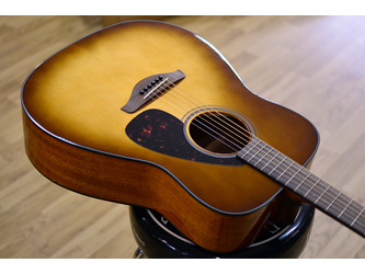 Yamaha FG800 Dreadnought Sandburst Acoustic Guitar