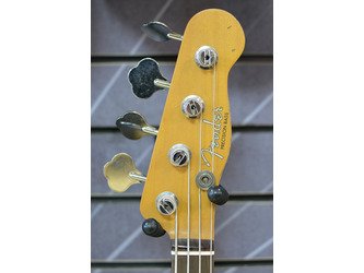 Fender Mike Dirnt Road Worn Precision Bass, White Blonde, Rosewood  -Incl Hardshell Case