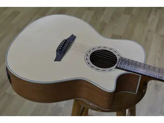Bromo Appalachia Electro Acoustic Guitar Cutaway