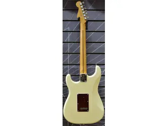 Fender Player Plus Stratocaster Olympic Pearl - Incl Delux Gig Bag B Stock