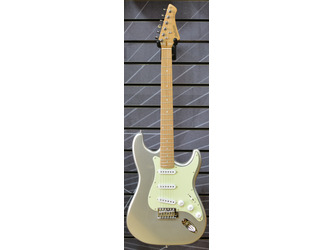 Northstar Electric Guitar - S Shape 
