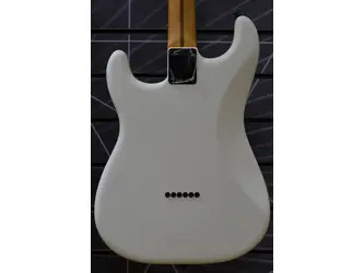 Fender Limited Edition Player II Advanced Stratocaster� HSS HT Arctic White B Stock