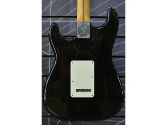 Fender Player II Stratocaster®Electric Guitar Maple Fingerboard, Black