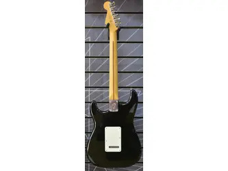 Fender Player II Stratocaster®Electric Guitar Maple Fingerboard, Black