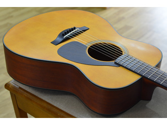Yamaha Red Label FS5 Concert Natural All Solid Acoustic Guitar & Case