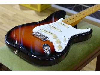 Fender Artist Jimi Hendrix Stratocaster 3-Colour Sunburst Electric Guitar Incl Deluxe Gig Bag - B Stock