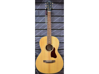 Art & Lutherie Natural Series Roadhouse Parlour Natural Electro Acoustic Guitar  