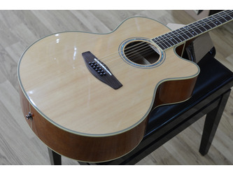 Yamaha CPX700II Medium Jumbo Natural 12-String Electro Acoustic Guitar