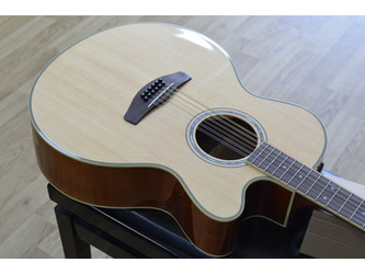 Yamaha CPX700II Medium Jumbo Natural 12-String Electro Acoustic Guitar