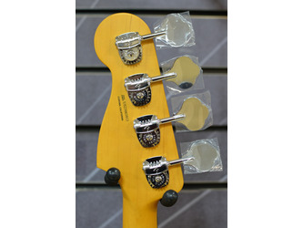 Fender American Ultra Precision Electric Bass Guitar Tiger Eye Mapel Top, Ebony Fingerboard & Case