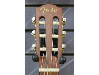 Fender Educational Series ESC-110 Nylon Guitar & Case 