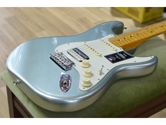 Fender American Professional II Stratocaster HSS Mystic Surf Green Electric Guitar Incl Deluxe Moulder Case
