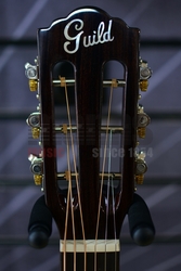 Guild Westerly P-240 Memoir Parlour Natural Acoustic Guitar