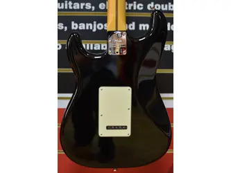 American Professional II Stratocaster® Maple Fingerboard, Black B Stock