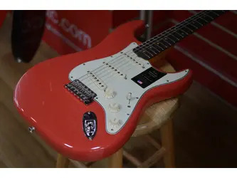 Fender American Vintage II 1961 Stratocaster Fiesta Red Incl Vintage Hard Case - B Stock