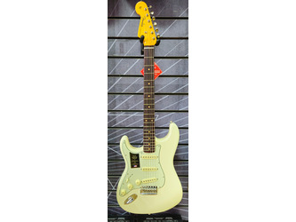 Fender American Vintage II 1961 Stratocaster Left Handed Olympic White Incl Vintage Hard Case 