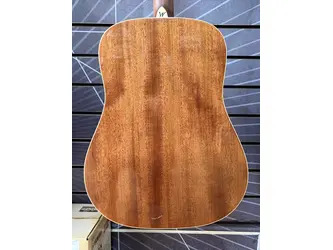 Washburn D10S Heritage 10 Series Dreadnought Acoustic Guitar - Natural B Stock