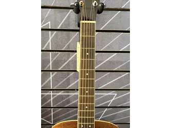 Washburn D10S Heritage 10 Series Dreadnought Acoustic Guitar - Natural B Stock