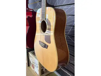 Washburn D10S Heritage 10 Series Dreadnought Acoustic Guitar - Natural B Stock