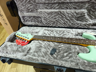 Fender Limited Edition American Professional II Matching Headcap Lectric Guitar Surf Green